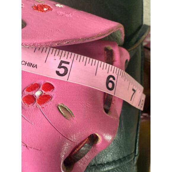 Mexico hand made leather crossbody mini purse
Great condition - Picture 6 of 10